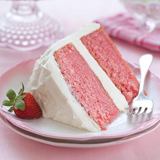 strawberry cake 01.jpg